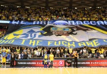 צהובה צוללת