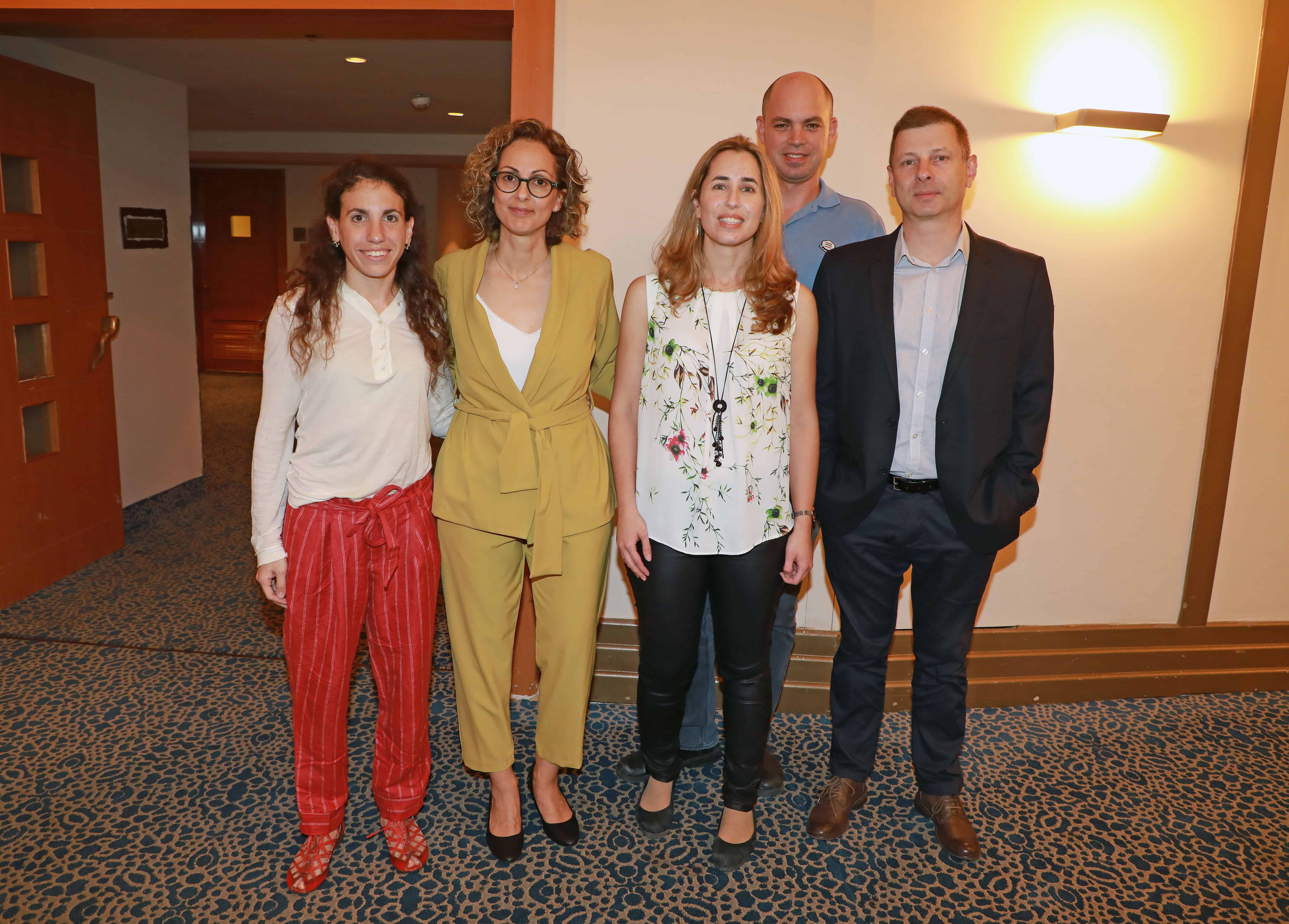 דוקטור לימור מועלם קלמוביץ וצוות רופאי מחלקת אף אוזן גרון באסף הרופא