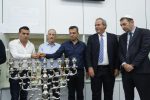 –מימין בועז מולדבסקי, יורם דבש, כרמל שאמה הכהן, יעקב קטן, נסים זו ארץ -…