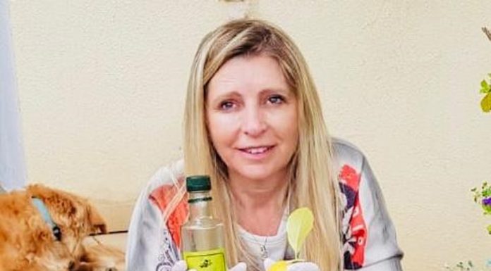 רקיחה ביתית:כיצד ניתן ליצור בבית מסכת ידיים טבעית, יעילה ועשירה בלחות
