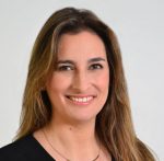 דנה רביד מנחם מנהלת חטיבת גנסיס – צלמת תמר מצפי (2)