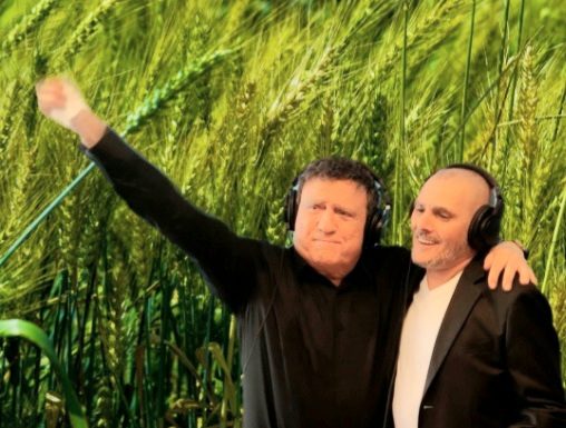 תקשיבו להם