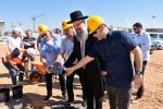 הנחת אבן הפינה למרכז המסחרי אור ים מיכאל כרסנטי רב העיר אור עקיבא אליהו אילוז שמחה יוסיפוב מיקי קליגר צילום ליה להב אמיר