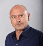 אבי שלום בעלים ומנכל רשת מרפאות פרופורציה צילום פאביאן קולדורף (Custom) (002)