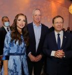 בוז'י הרצוג בני גנץ ועומר ינקלביץ צילום פאביאן קולדורף (002)