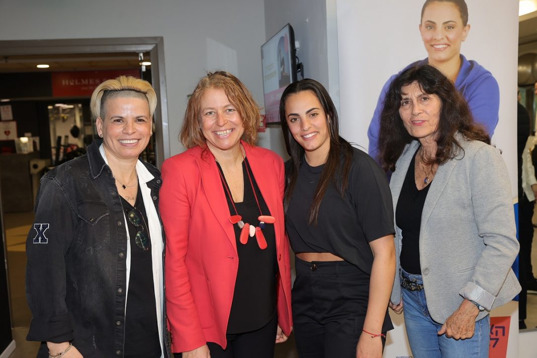 אסתר רוט שחמורוב, לינוי אשרם, פדריקה פומפיי, סילבי זאן צילום רפי דלויה