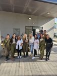 דר להבית אקרמן בטיפולי פנים ללוחמות ולוחמים צילום ישי אקרמן (6)