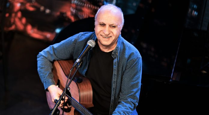 מיקי גבריאלוב חוגג עם הפילהרמונית