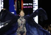 עבודת גמר של גילי בר און. צילום רפי דלויה