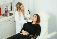 תכירו את הטרנד הבא בעולם הביוטי: 'אסתטיקה תהליכית' – שיטת טיפול אנטי אייג'ינג חדשני