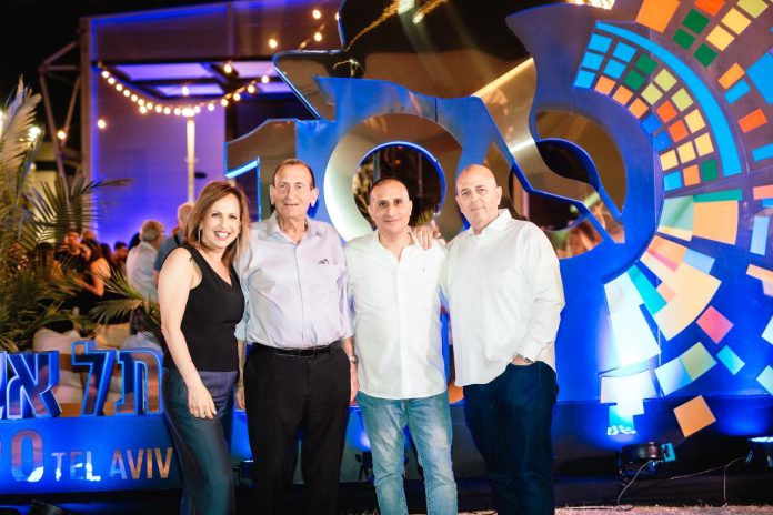יור אקספו תל אביב עוד אמיר תמרי, המשנה לראש עיריית תל אביב גל דמאיו-שרעבי,ראש עיריית תל אביב-יפו רון חולדאי ומנכלית אקספו תל אביב רוח