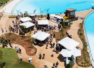 חגיגת "שבועות בלגונה" ב־Surf Park TLV: גלישה, אופנה ופעילויות לכל המשפחה באירוע הלבן של השנה