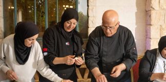קיץ גלילי בצלחת: “דה יאפה” של השף נשאת עבאס חוזרת עם תפריט עונתי חדש בארמון סהרה