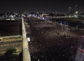 "שעת חירום": רבבות במפגן כוח של יהדות התורה בבני ברק יום וחצי לפתיחת הקלפיות